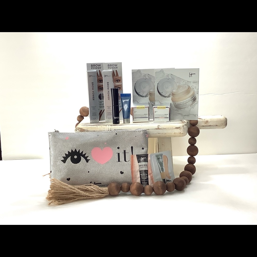 IT Cosmetics Sample Bundle